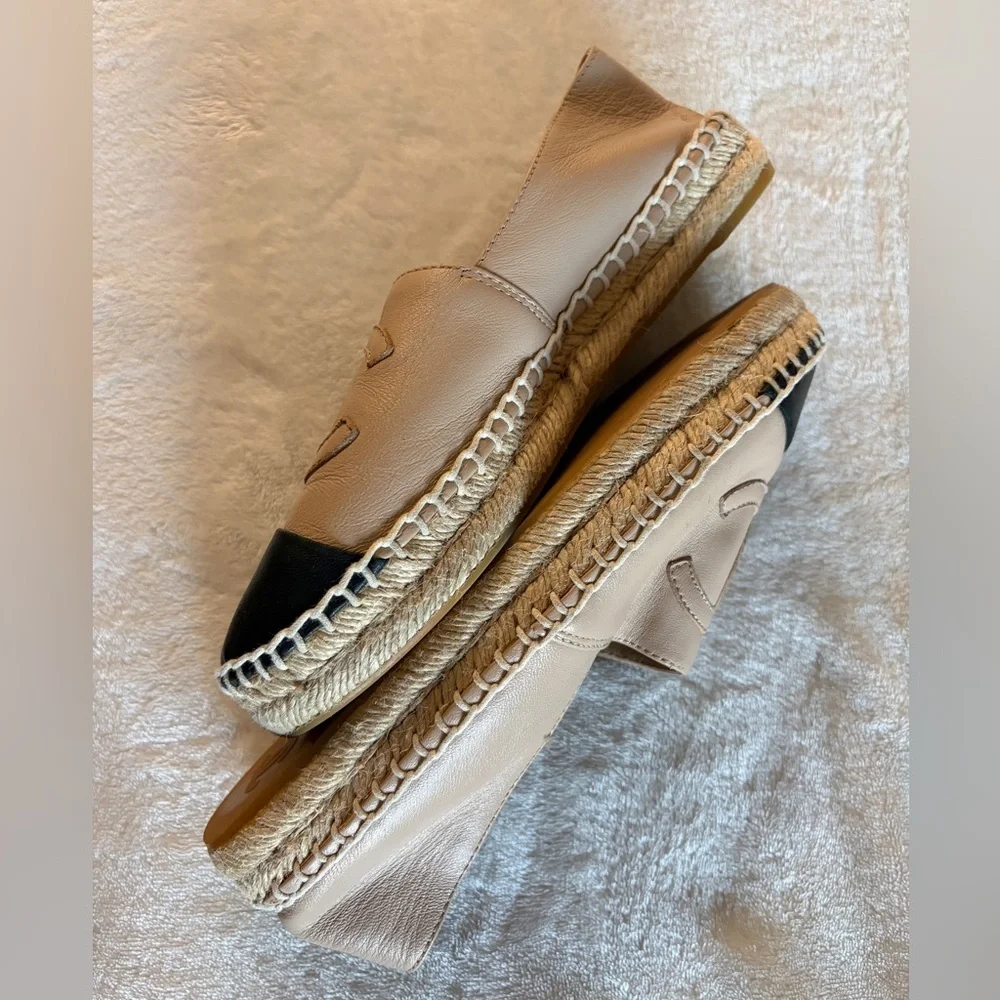 CHANEL SHOES like new condition